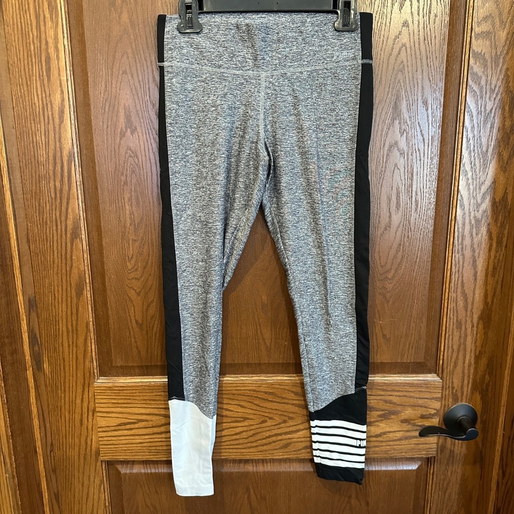 PINK Victoria's Secret Ultimate Yoga‎ Leggings Gray Black White Stripe Ankle